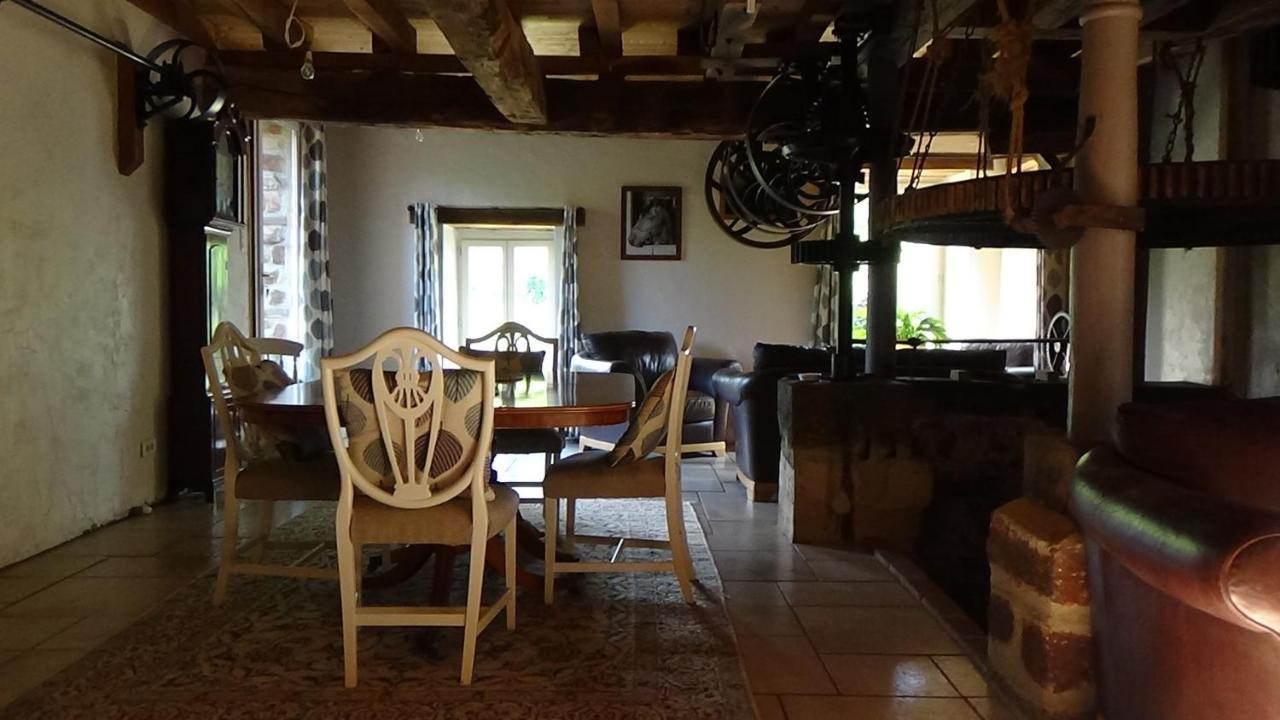 Bed and Breakfast Le Moulin Du Cluzeau Chaillac Exterior foto